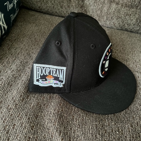 Brooklyn Nets NBA New Era SnapBack Hat With Colored Lettering - Picture 2 of 4